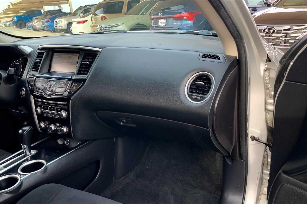 used 2015 Nissan Pathfinder car, priced at $9,933