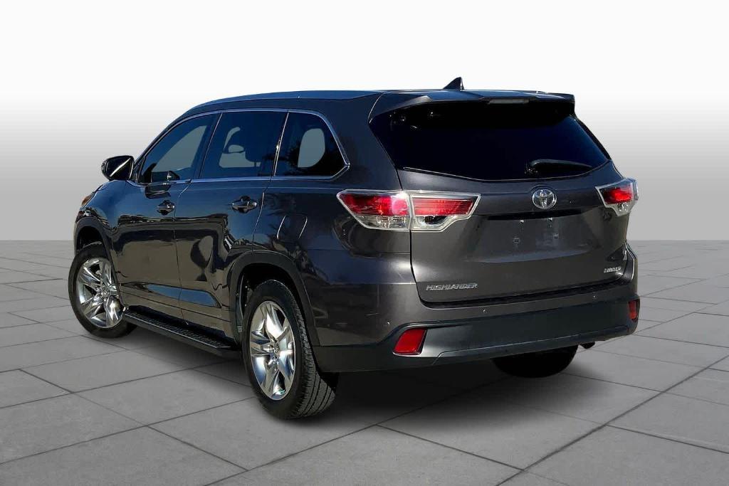 used 2015 Toyota Highlander car, priced at $19,404