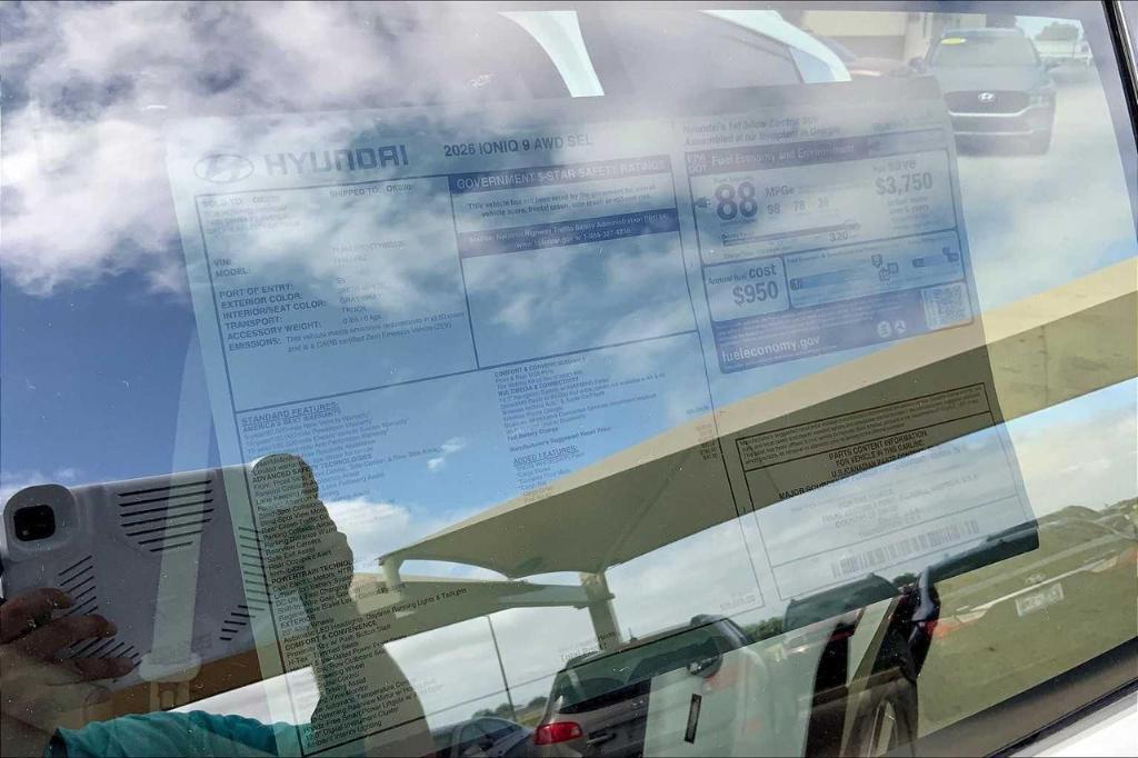 new 2026 Hyundai IONIQ 9 car, priced at $58,620