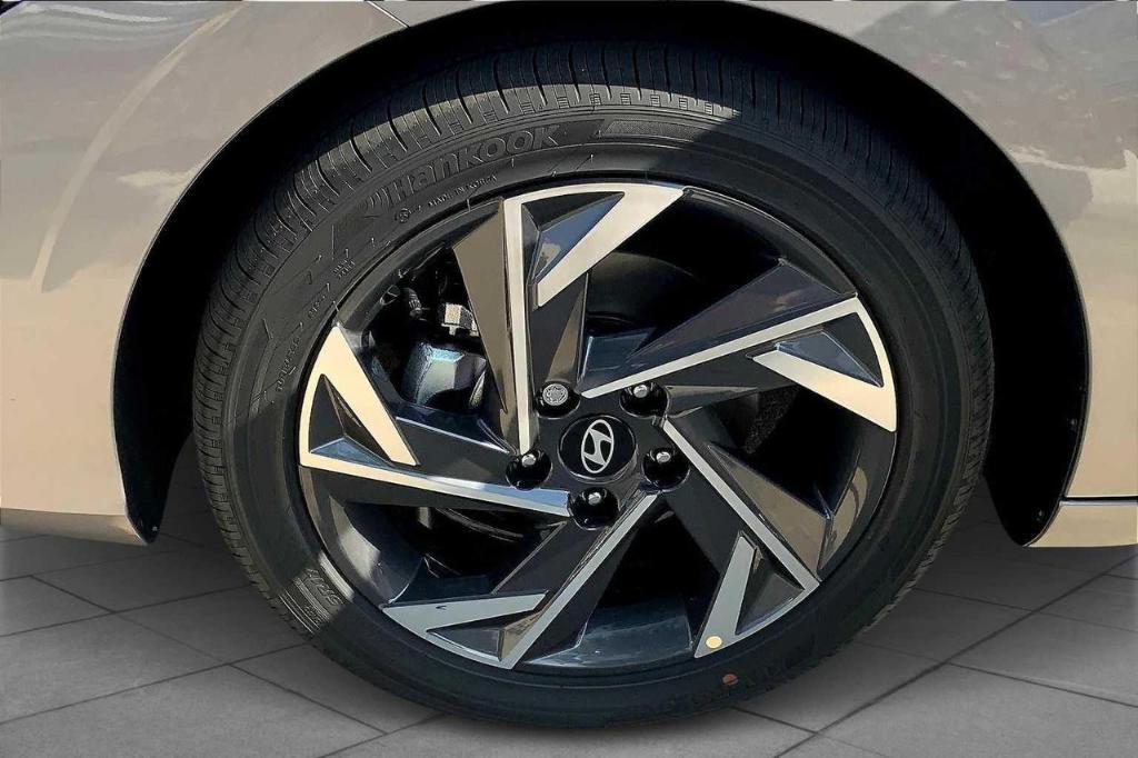 new 2025 Hyundai ELANTRA HEV car, priced at $23,128