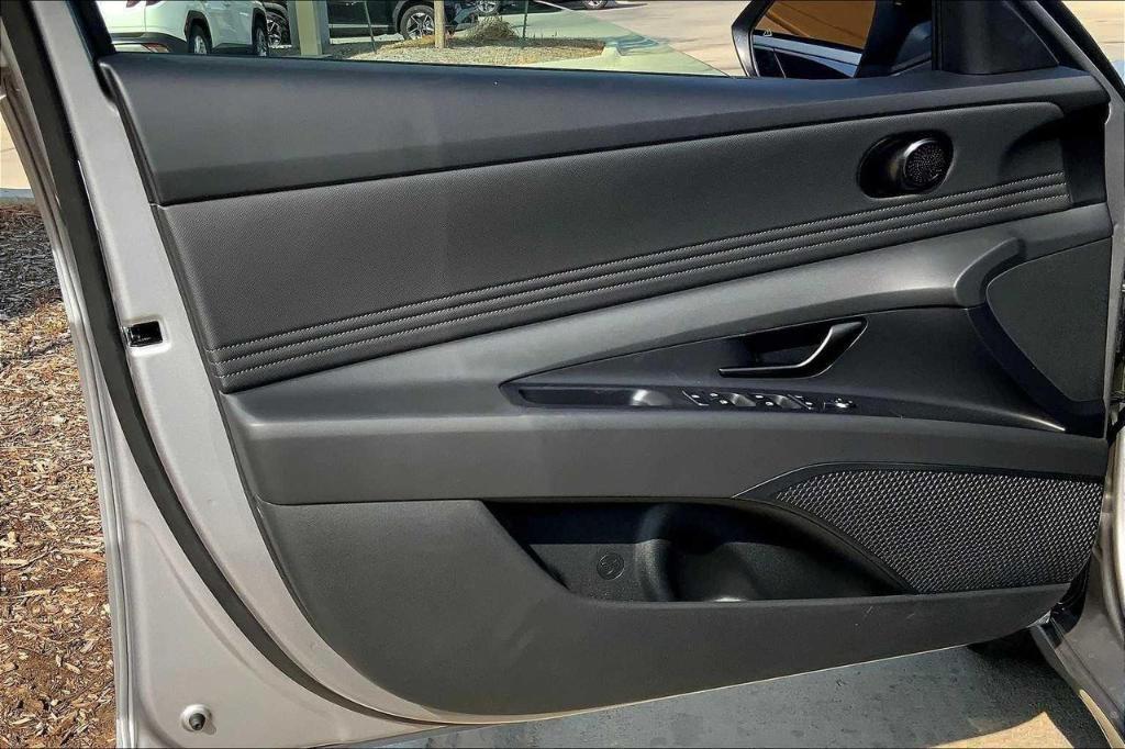 new 2025 Hyundai ELANTRA HEV car, priced at $23,128