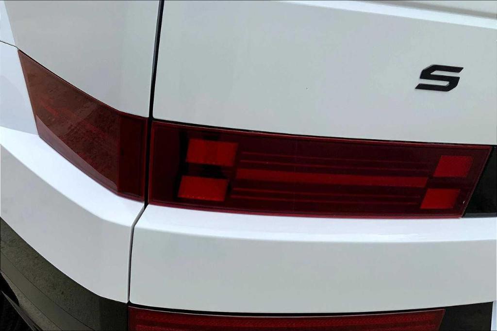 new 2026 Hyundai SANTA FE HEV car, priced at $47,415