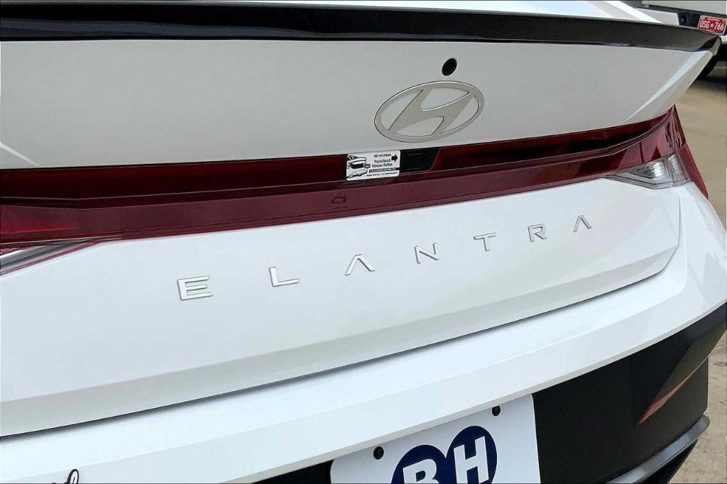 new 2025 Hyundai Elantra car, priced at $20,275