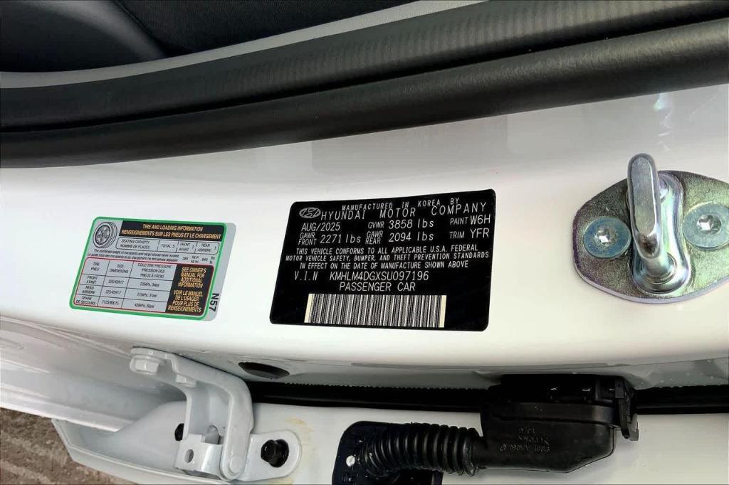 new 2025 Hyundai Elantra car, priced at $20,275