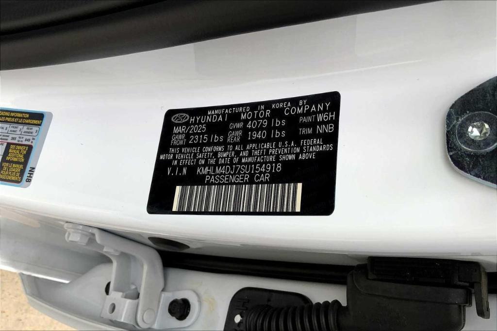 new 2025 Hyundai ELANTRA HEV car, priced at $23,748