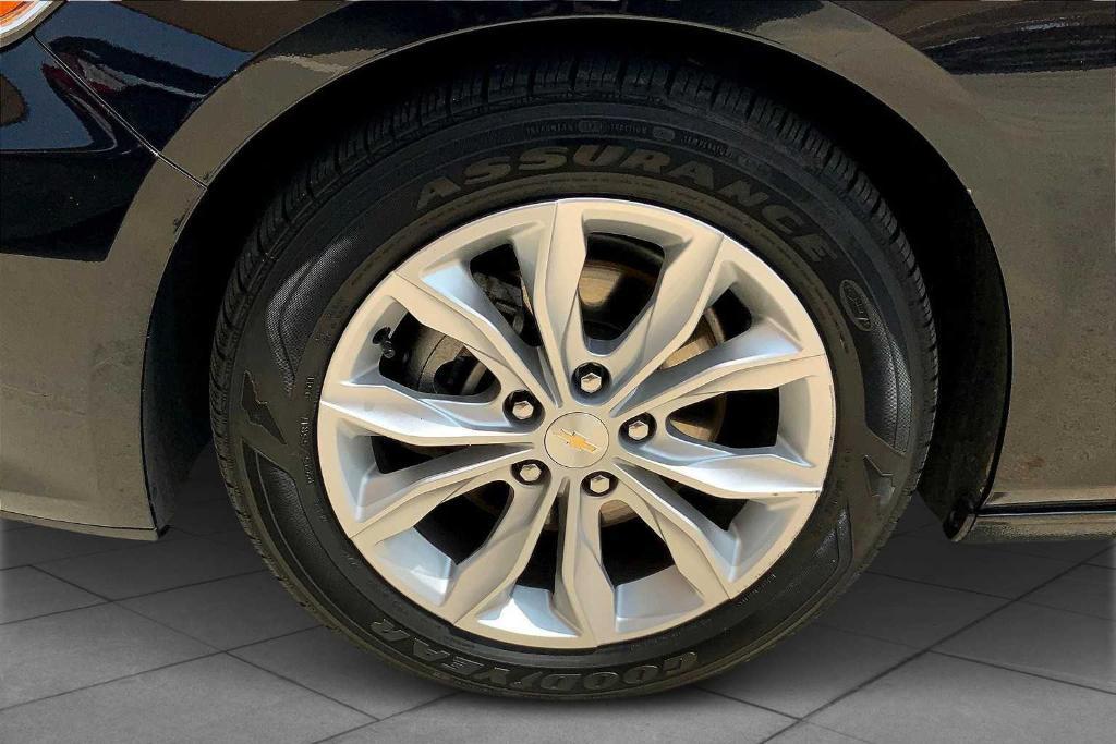 used 2024 Chevrolet Malibu car, priced at $21,163