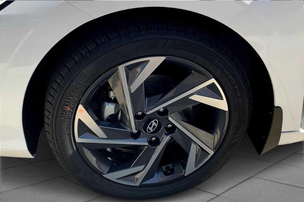 new 2025 Hyundai Elantra car, priced at $20,275