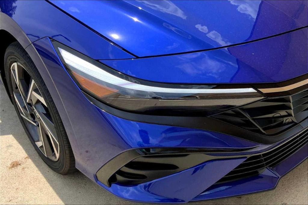 new 2025 Hyundai Elantra car, priced at $22,578