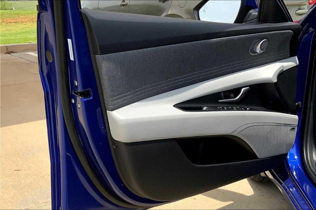 new 2025 Hyundai Elantra car, priced at $22,578