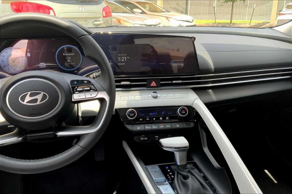 new 2025 Hyundai Elantra car, priced at $22,578