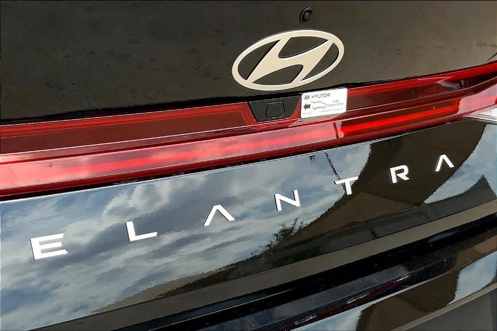 new 2024 Hyundai Elantra car, priced at $22,789