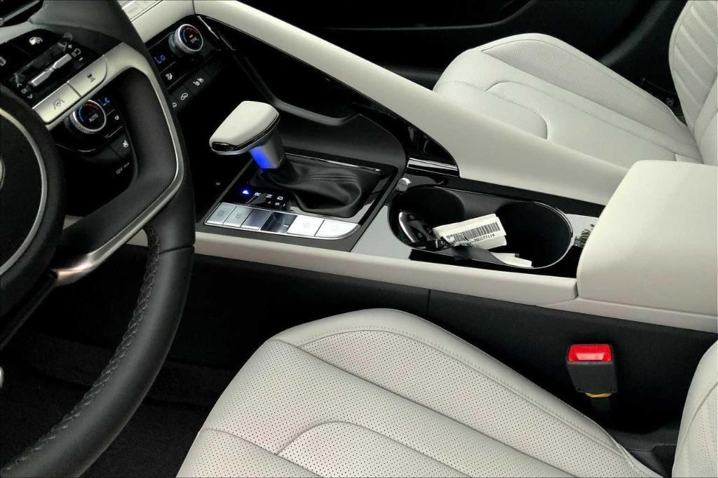 new 2025 Hyundai ELANTRA HEV car, priced at $25,348