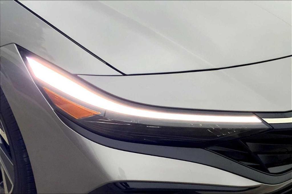 new 2025 Hyundai ELANTRA HEV car, priced at $25,348