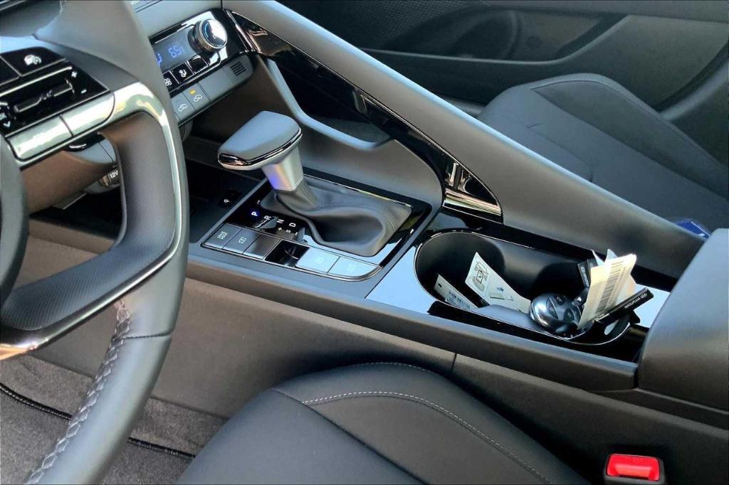 new 2025 Hyundai ELANTRA HEV car, priced at $23,472