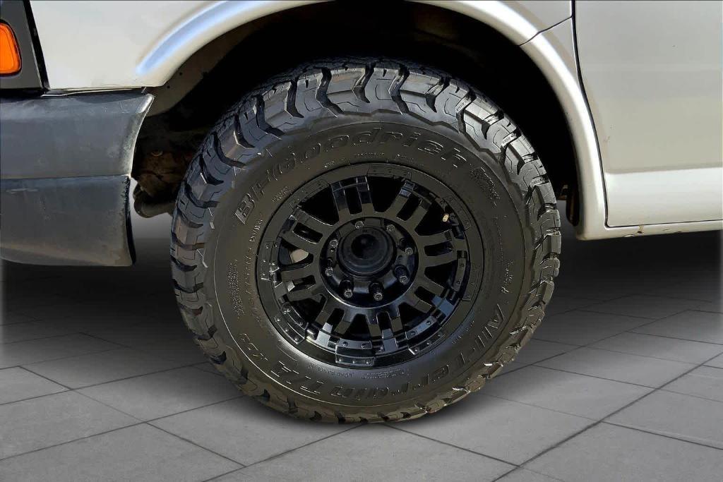 used 2014 Chevrolet Express 2500 car, priced at $20,693