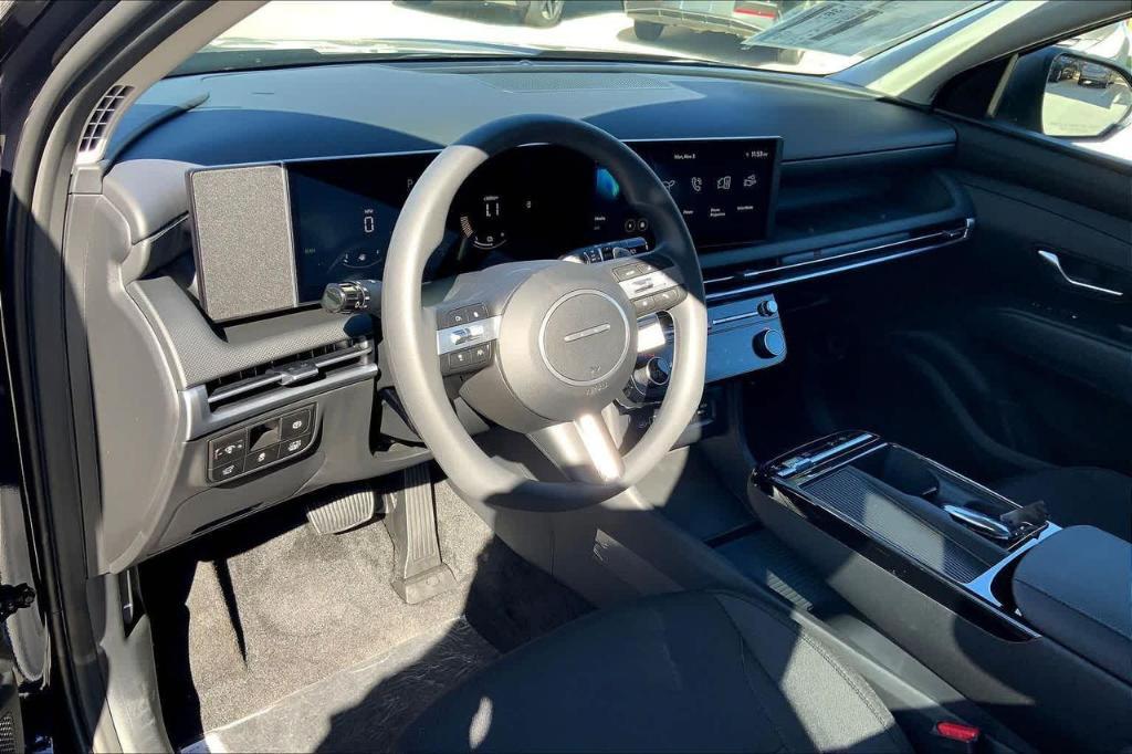 new 2026 Hyundai TUCSON Hybrid car, priced at $32,558