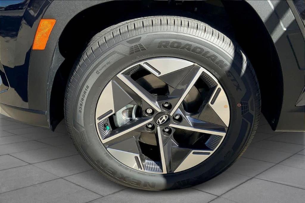 new 2026 Hyundai TUCSON Hybrid car, priced at $32,558