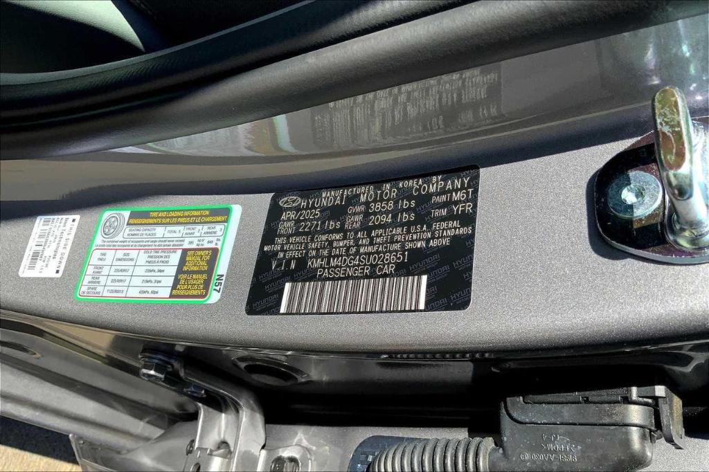 new 2025 Hyundai Elantra car, priced at $19,813