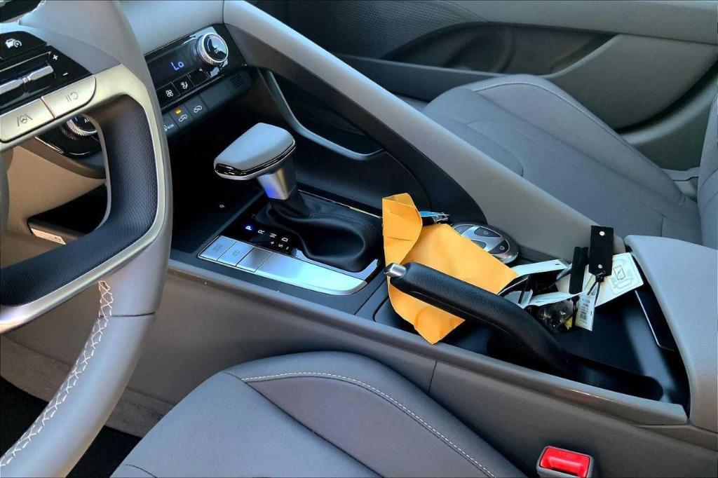 new 2025 Hyundai Elantra car, priced at $19,813