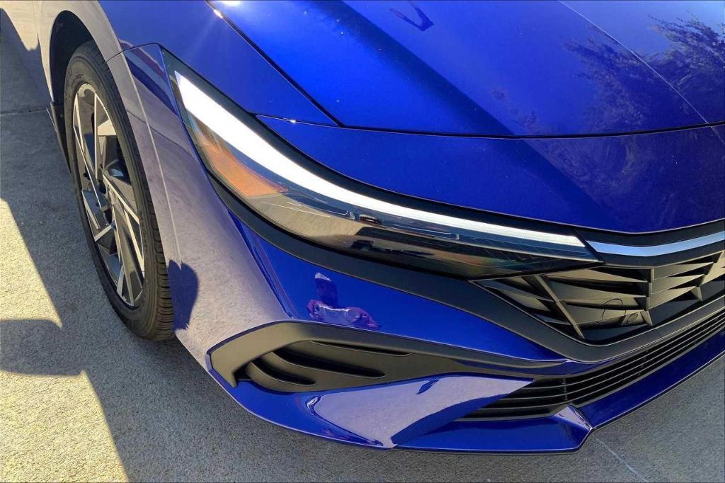 new 2025 Hyundai Elantra car, priced at $19,813