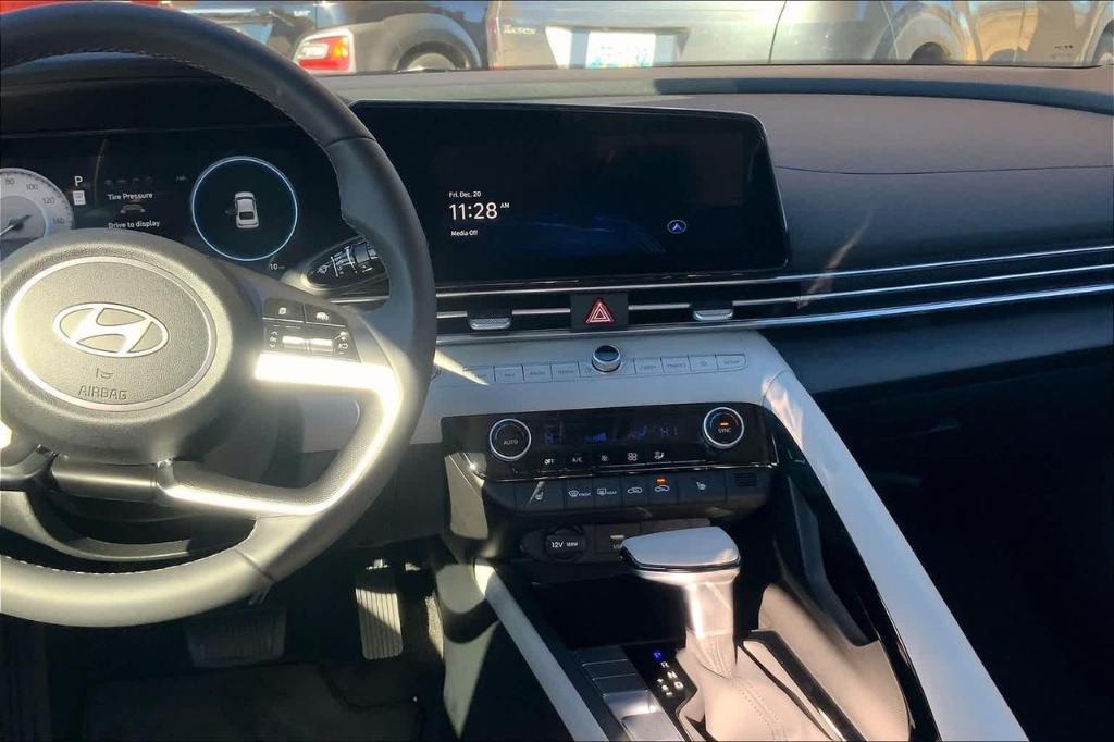 new 2025 Hyundai Elantra car, priced at $23,056