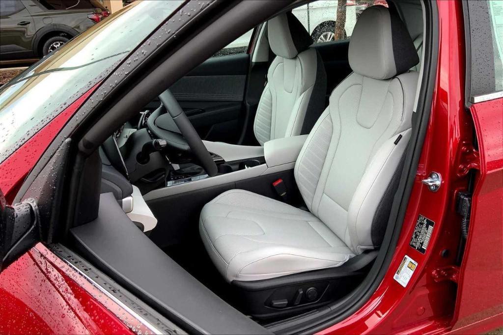 new 2025 Hyundai ELANTRA HEV car, priced at $25,748