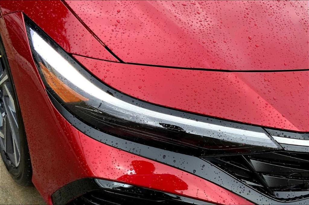 new 2025 Hyundai ELANTRA HEV car, priced at $25,748