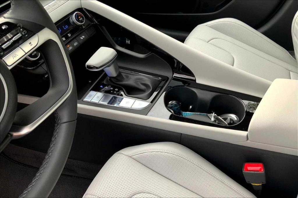 new 2025 Hyundai ELANTRA HEV car, priced at $25,748