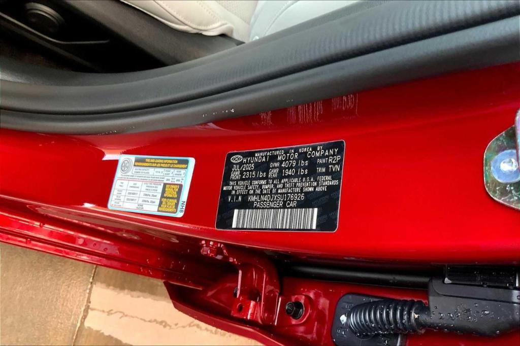 new 2025 Hyundai ELANTRA HEV car, priced at $25,748