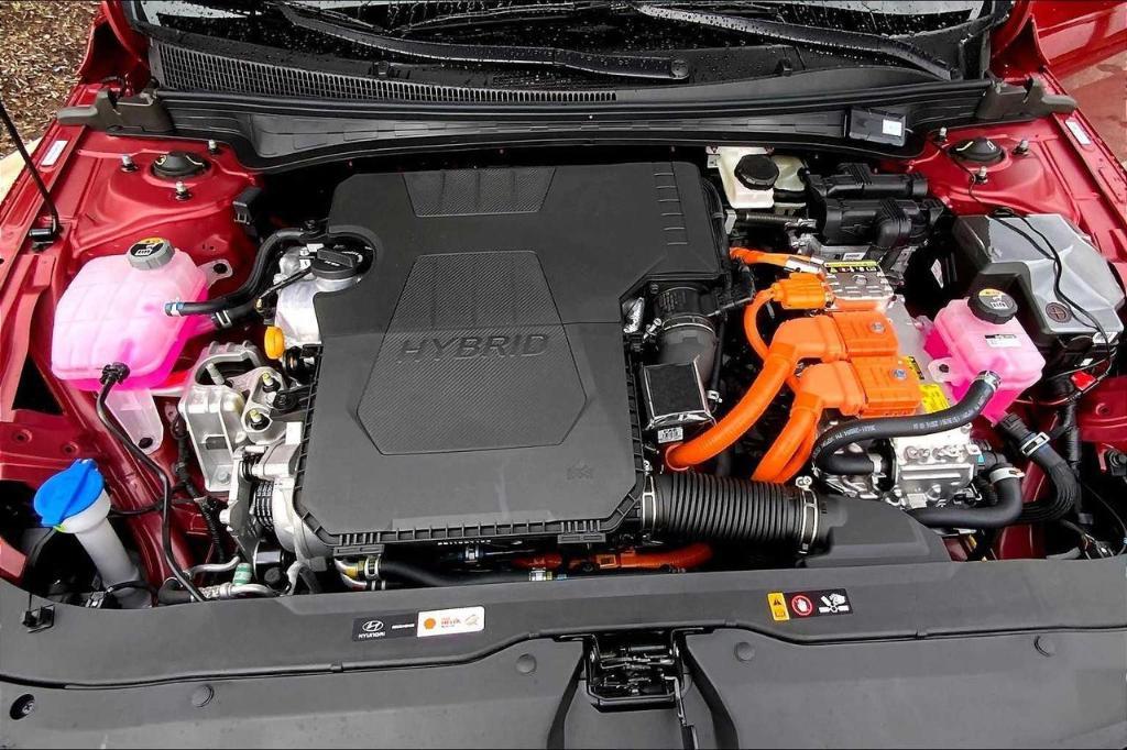 new 2025 Hyundai ELANTRA HEV car, priced at $25,748