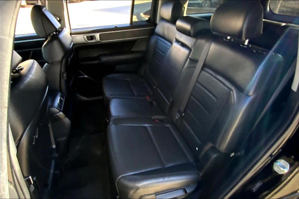 used 2024 Hyundai Santa Fe car, priced at $34,333