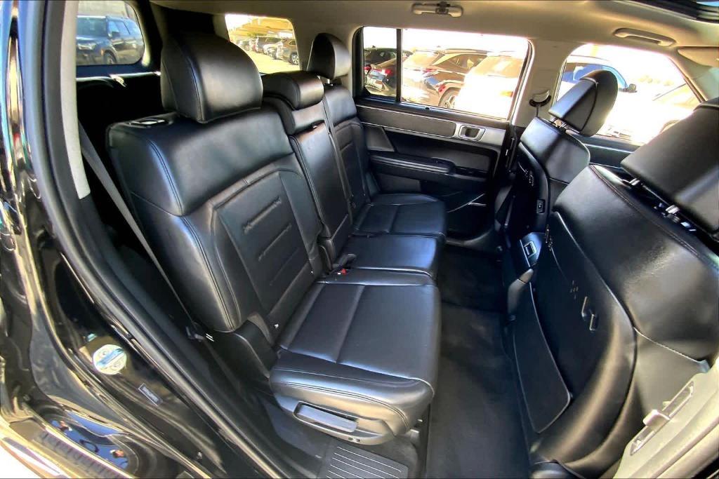 used 2024 Hyundai Santa Fe car, priced at $34,333