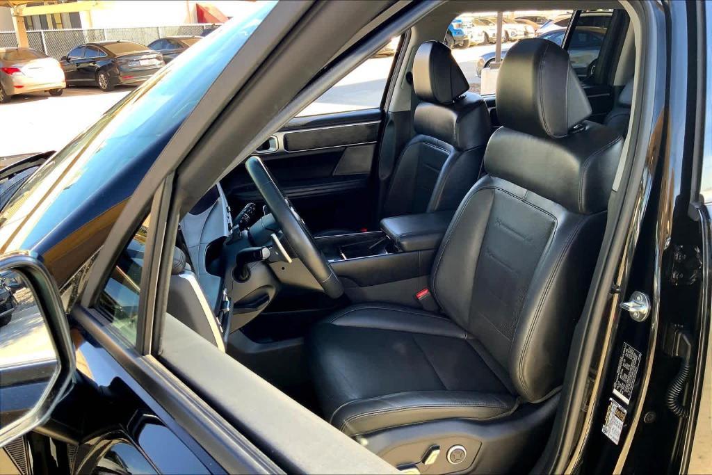 used 2024 Hyundai Santa Fe car, priced at $34,333