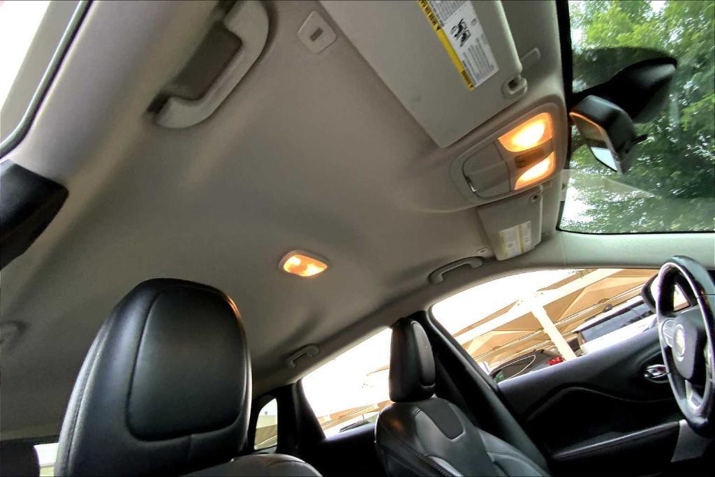 used 2018 Jeep Cherokee car, priced at $13,111