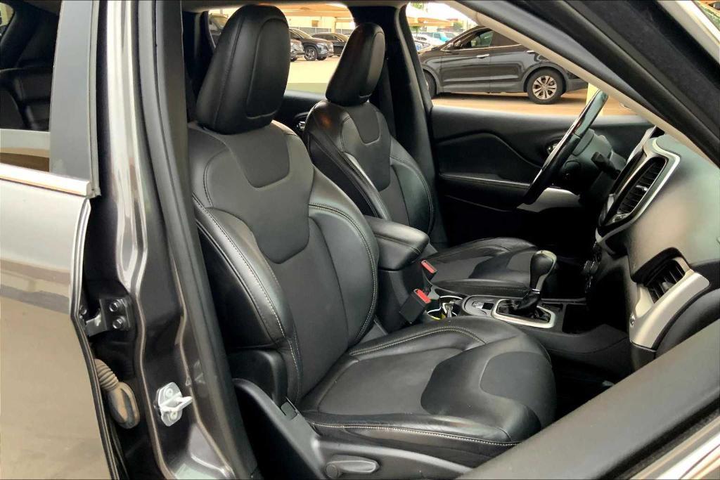 used 2018 Jeep Cherokee car, priced at $13,111