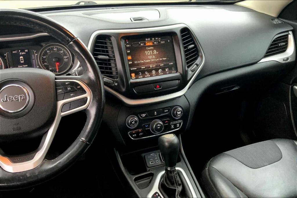 used 2018 Jeep Cherokee car, priced at $13,111