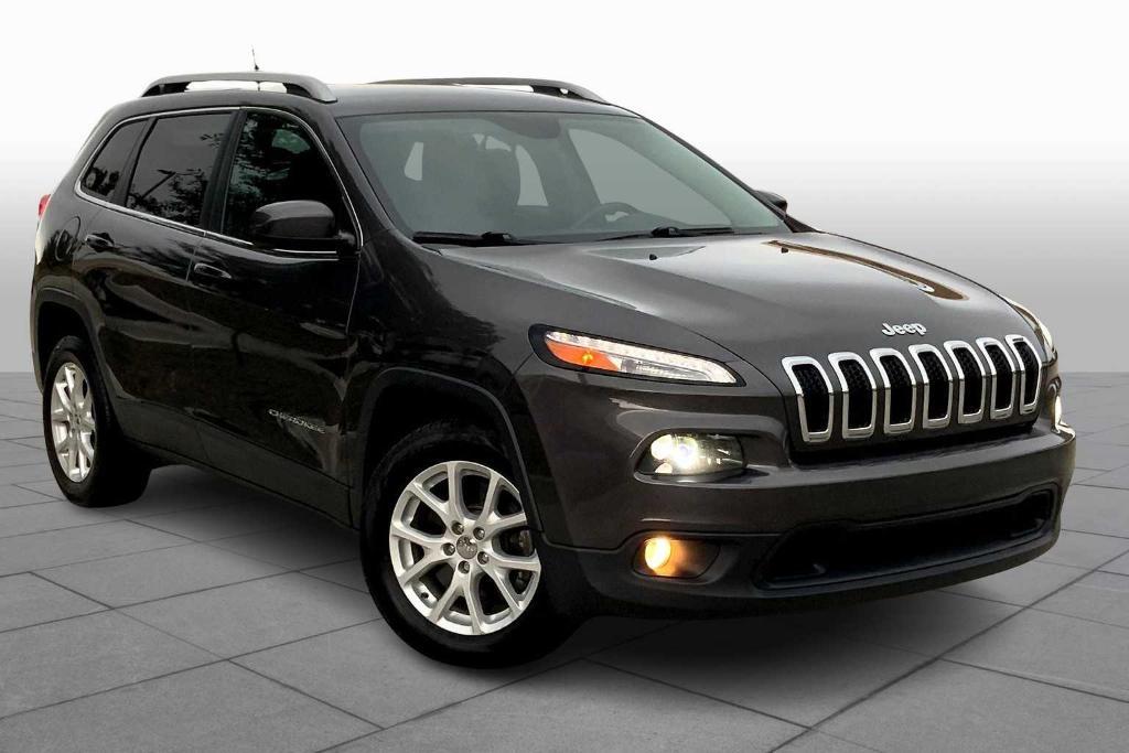 used 2018 Jeep Cherokee car, priced at $13,111