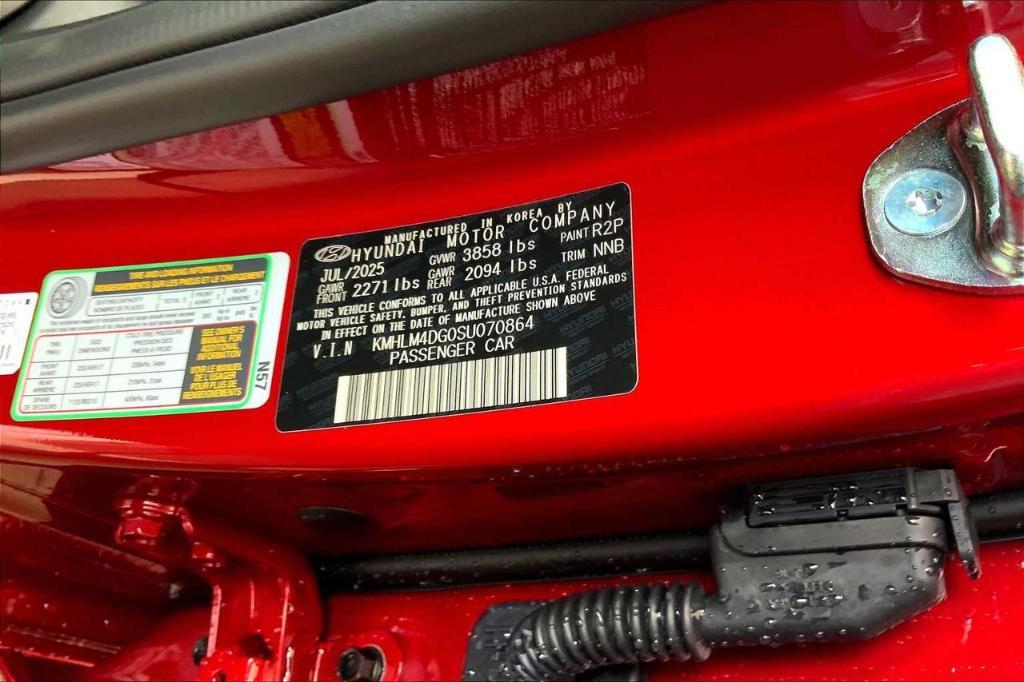 new 2025 Hyundai Elantra car, priced at $20,275