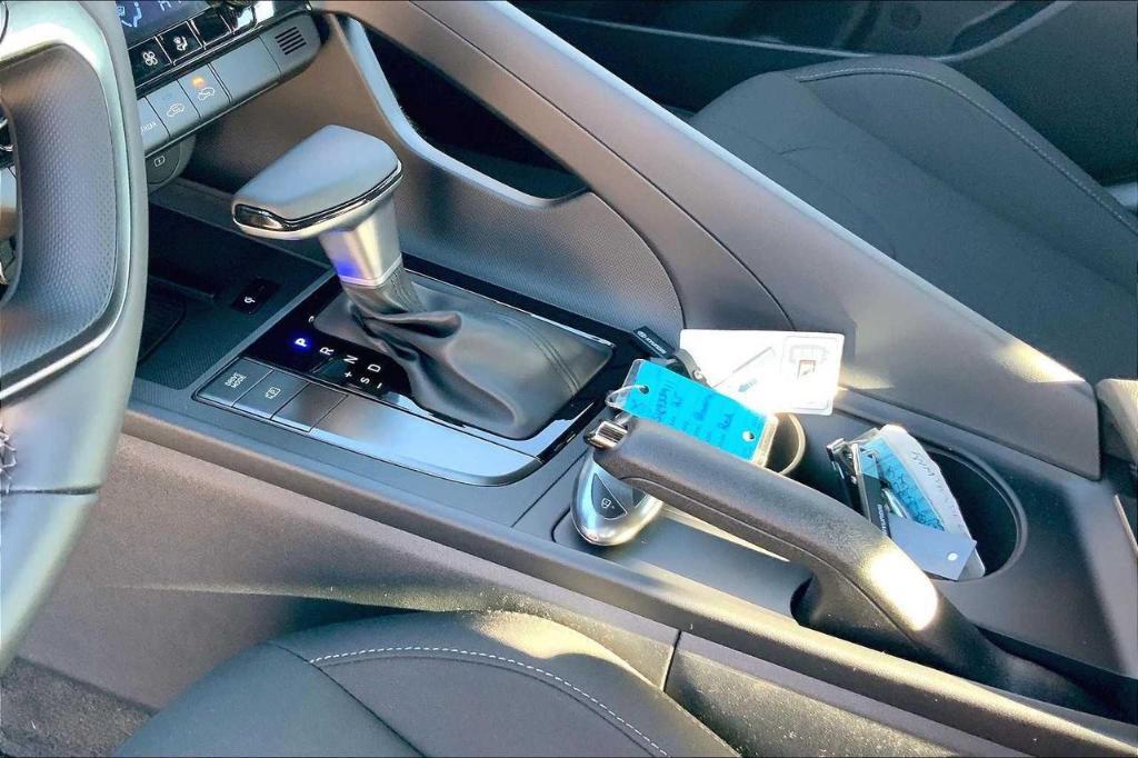new 2025 Hyundai Elantra car, priced at $20,275