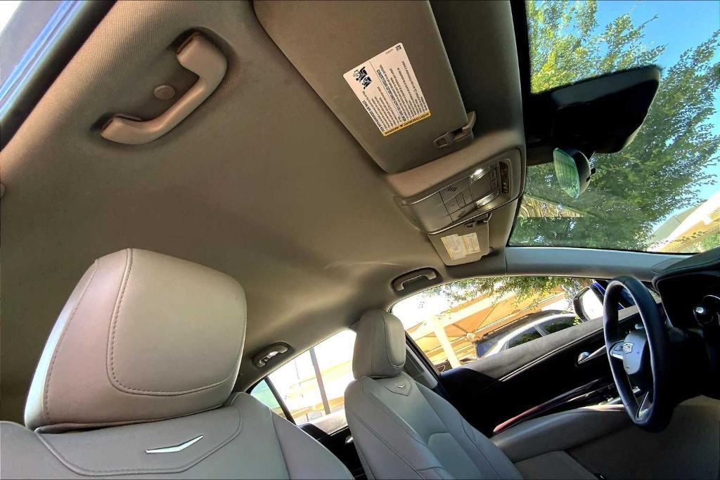 used 2022 Cadillac XT4 car, priced at $23,500