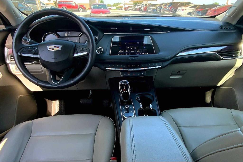 used 2022 Cadillac XT4 car, priced at $23,500