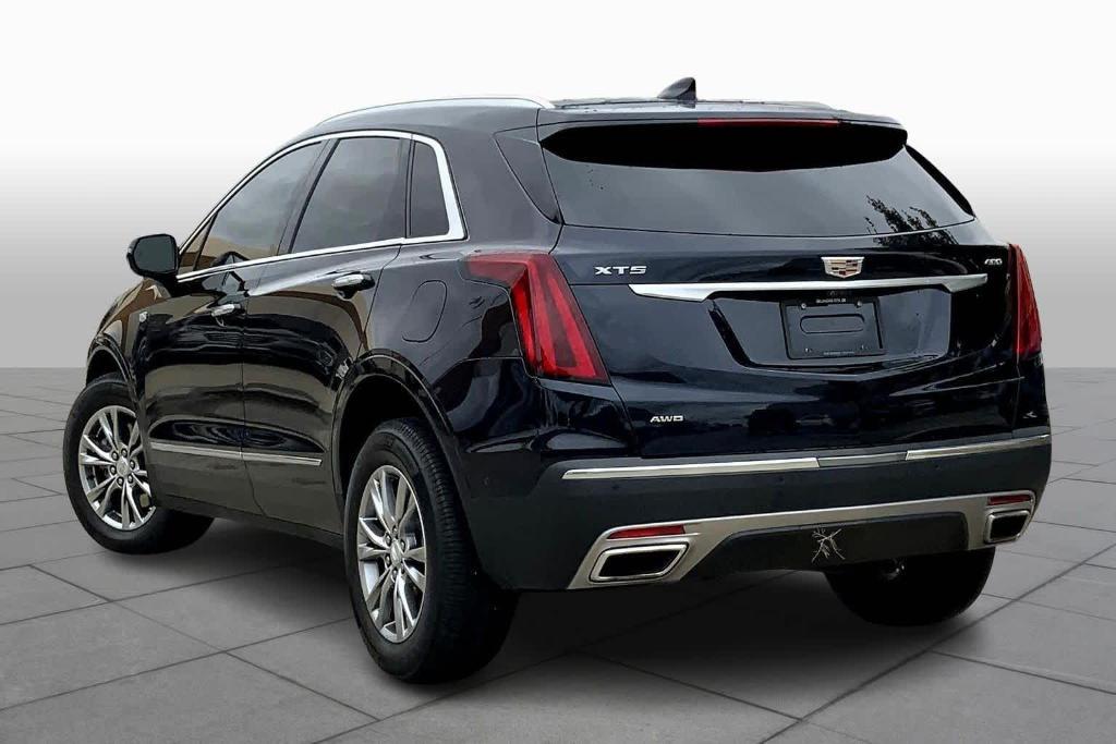 used 2021 Cadillac XT5 car, priced at $26,633