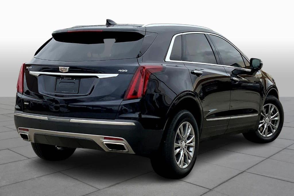 used 2021 Cadillac XT5 car, priced at $26,633