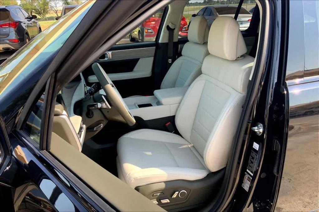 new 2025 Hyundai Santa Fe car, priced at $41,743