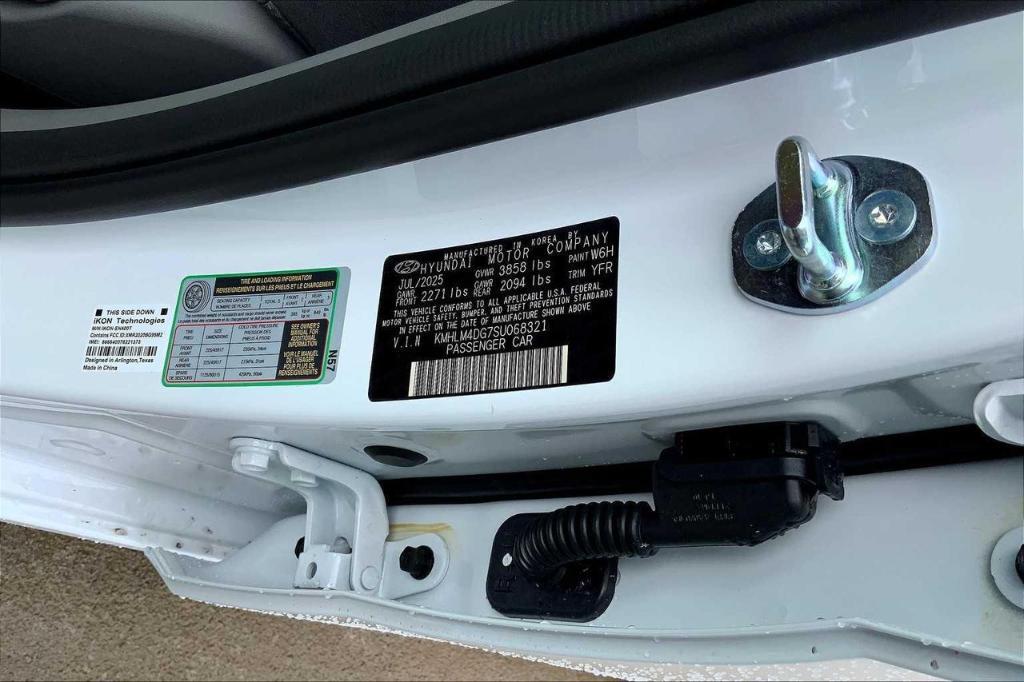 new 2025 Hyundai Elantra car, priced at $20,271