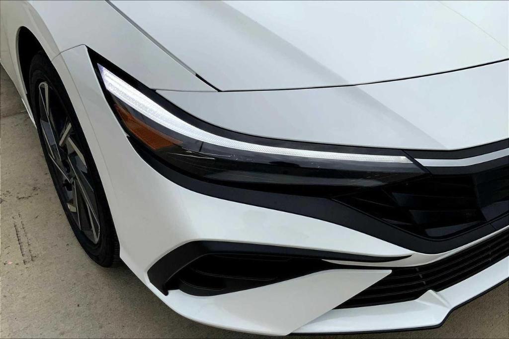 new 2025 Hyundai ELANTRA HEV car, priced at $23,764