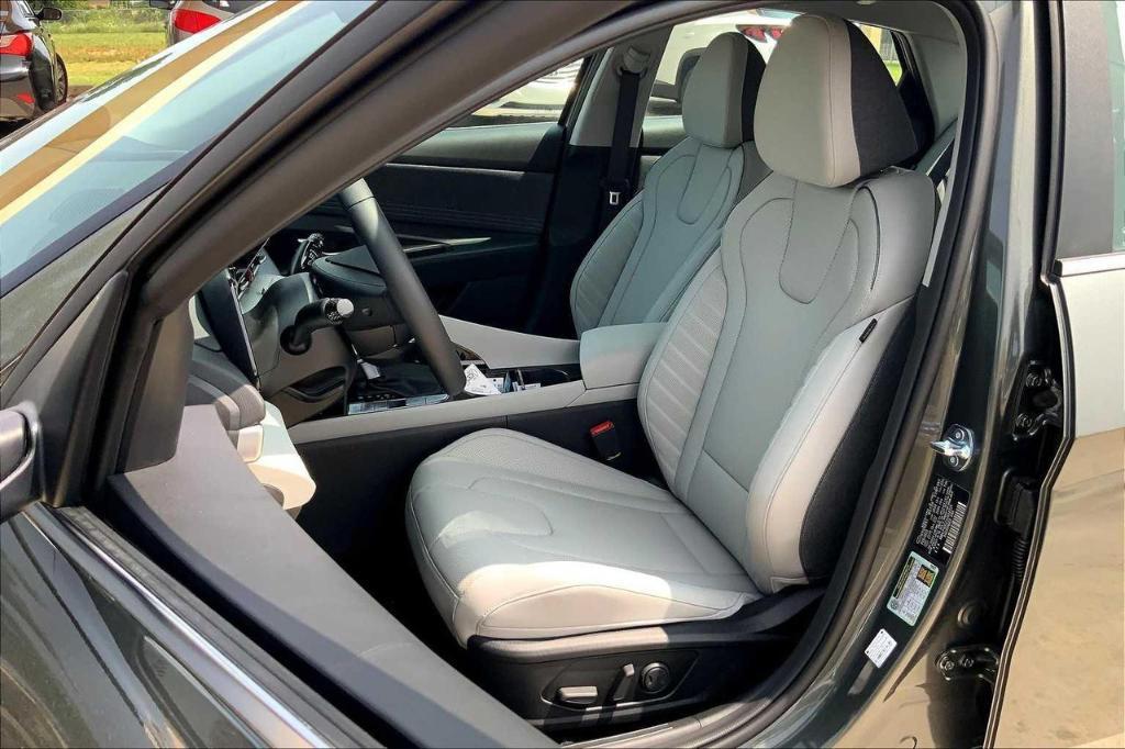new 2025 Hyundai Elantra car, priced at $22,507