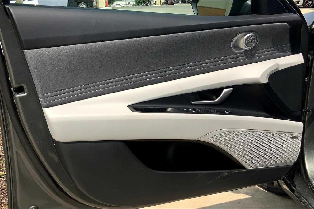 new 2025 Hyundai Elantra car, priced at $22,507