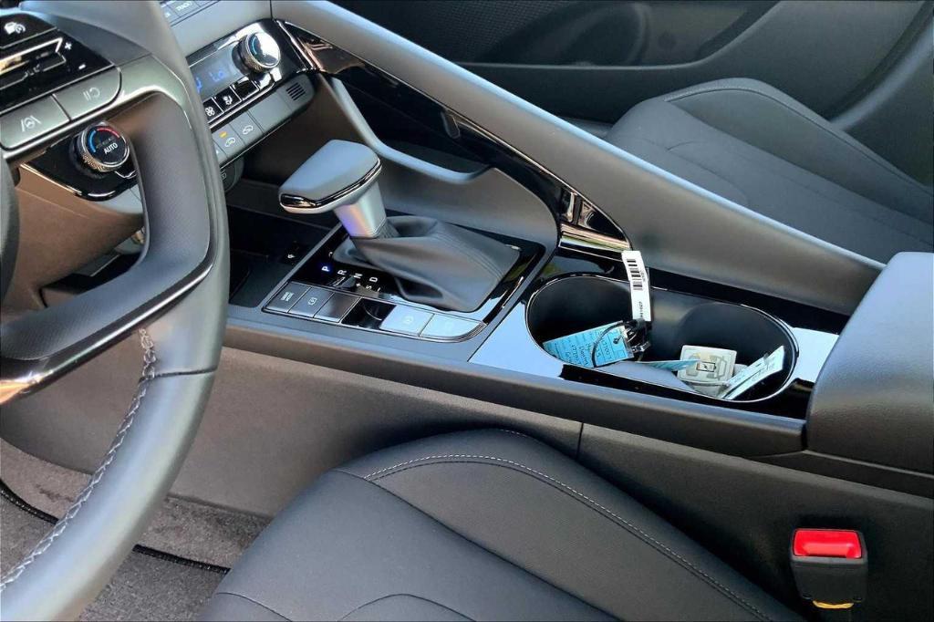 new 2025 Hyundai ELANTRA HEV car, priced at $23,472