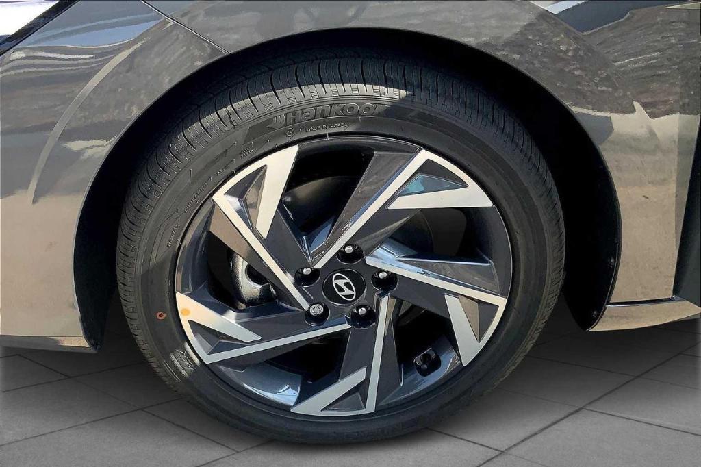 new 2025 Hyundai ELANTRA HEV car, priced at $23,472